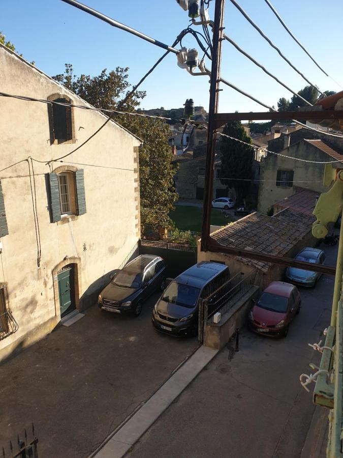 Au Coeur De Saint Chamas Apartment Bagian luar foto